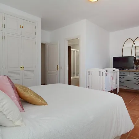 Atolon Main Center By Pvl